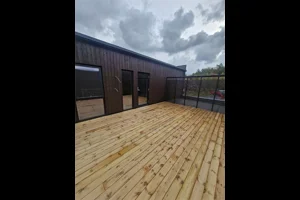Sol, stil og utsikt! Nydelig leilighet over to plan under bygging- 2 garasjeplasser. God leveranse. Leilighet 206 pris kr 5.690.000,-